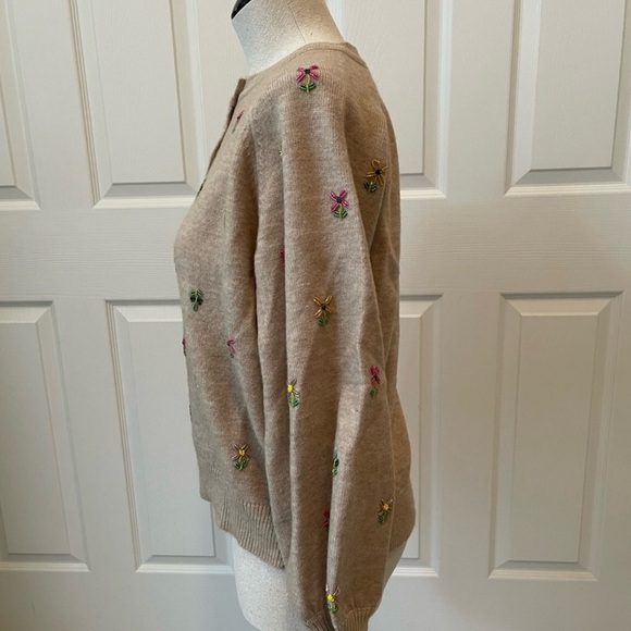 NOT FOR SALE Tuckernuck Multi Floral Embellishment Elsie Cardigan in Tan - Picture 6 of 11